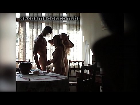 ❤️ Tugann cairde gnéis cuireadh d'fhear ollmhór agus do thriúr in éineacht leis ☑  Porn  uainn ga.shufflesex.ru